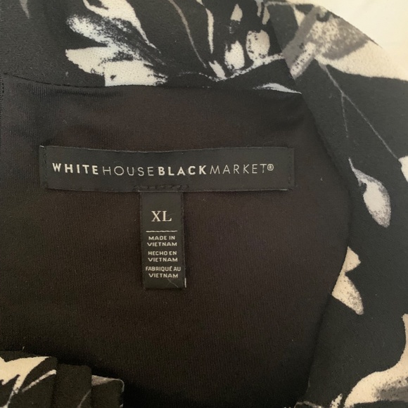 White House Black Market Black & White Twist-Front Keyhole Halter Top — XL - Picture 4 of 6